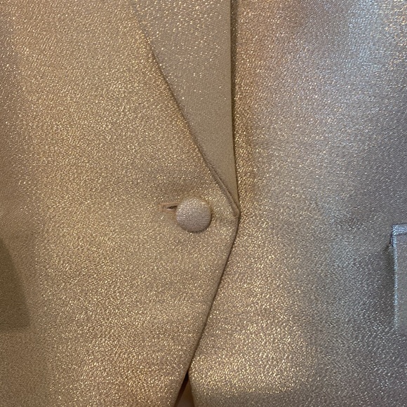 Fashion To Figure Metallic Gold Blazer - Picture 4 of 9